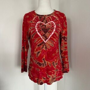 Vintage Tryst Tie Dye Heart Long Sleeve Tee